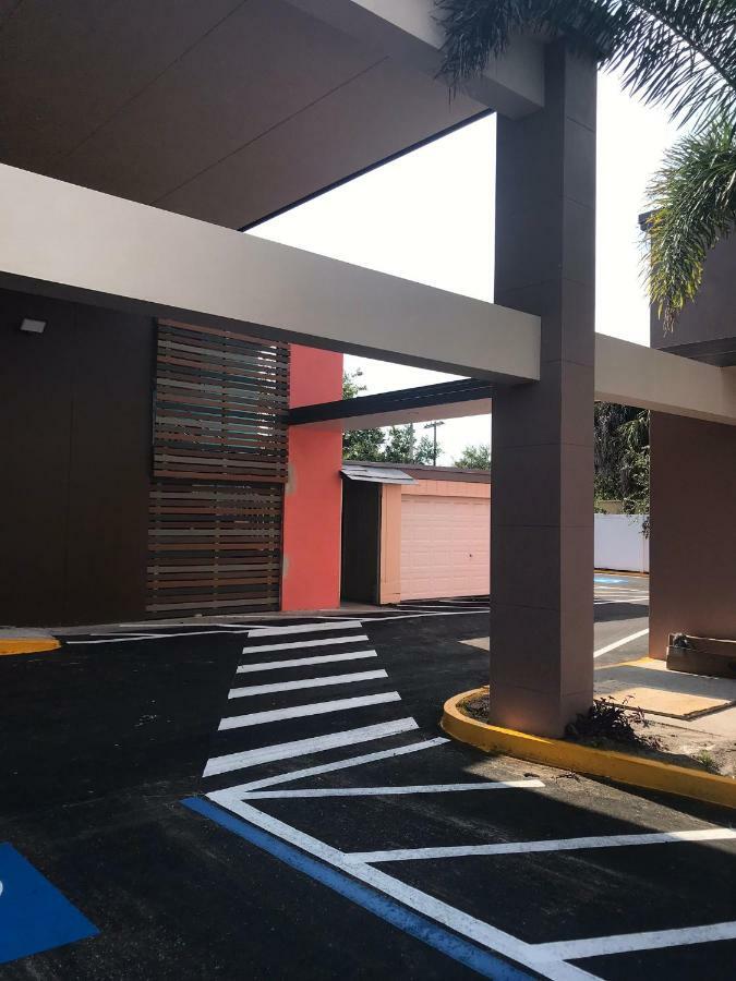 Tropical Inn & Suites, Downtown Clearwater Dış mekan fotoğraf