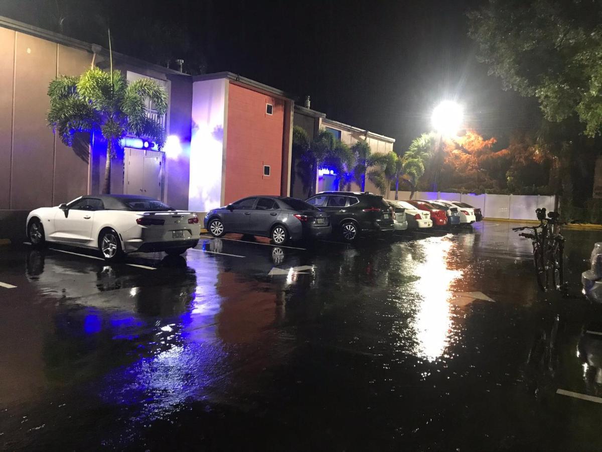 Tropical Inn & Suites, Downtown Clearwater Dış mekan fotoğraf